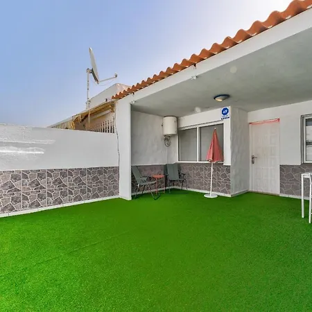 Cozy In Costa Del Silencio