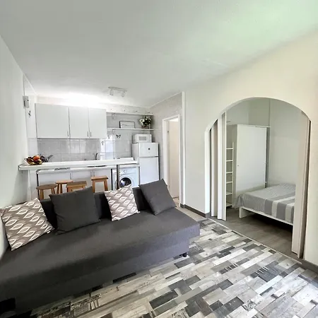 Ξενοδοχείο με διαμερίσματα Cozy In